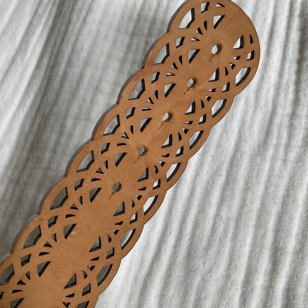 White Button-Style Belt - Picture 4 of 5